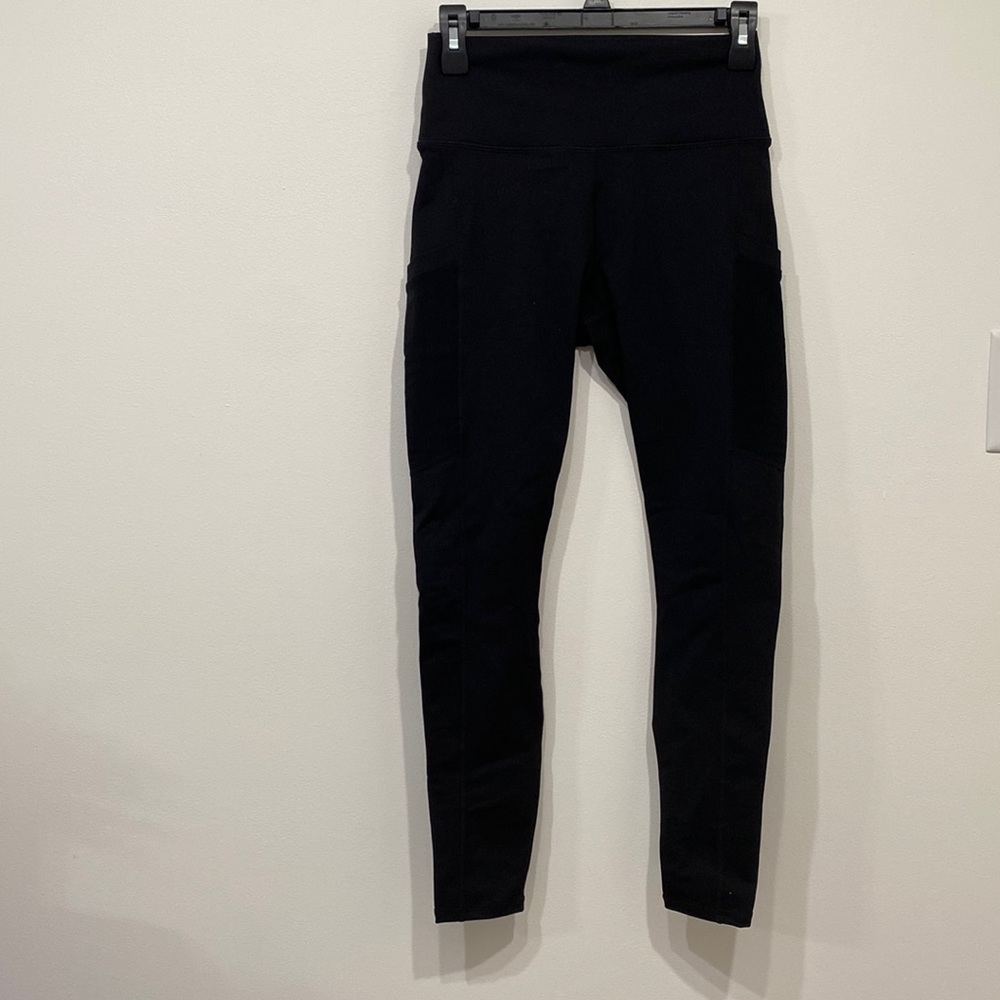 Fabletics Mila High-Waisted Pocket Leggings
